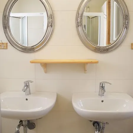 Yeti Hostel